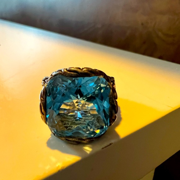 Authentic John Hardy ladies aquamarine ring - Picture 1 of 3